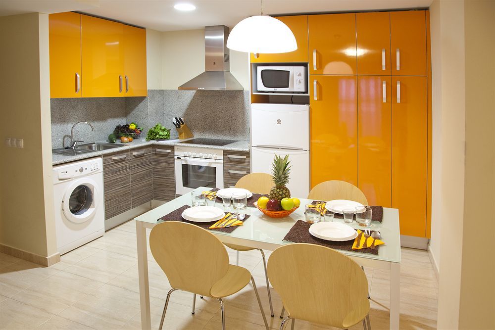 Apartamentos Campuebla モンタネホス エクステリア 写真